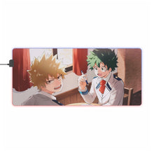 Cargar imagen en el visor de la galería, Alfombrilla de ratón RGB LED (alfombrilla de escritorio) de My Hero Academia Izuku Midoriya y Katsuki Bakugou
