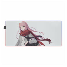 Cargar imagen en el visor de la galería, Alfombrilla de ratón con LED RGB de Darling in the FranXX (alfombrilla de escritorio)
