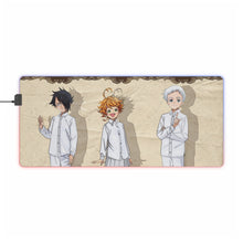 Charger l&#39;image dans la galerie, Tapis de souris LED RVB Ray, Norman, Emma de The Promised Neverland (tapis de bureau)
