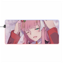 Cargar imagen en el visor de la galería, Darling in the FranXX RGB LED Mouse Pad (Desk Mat)
