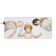 Charger l&#39;image dans la galerie, Tapis de souris LED RVB Ray, Norman, Emma de The Promised Neverland (tapis de bureau)
