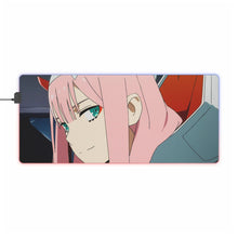 Cargar imagen en el visor de la galería, Alfombrilla de ratón con LED RGB de Darling in the FranXX (alfombrilla de escritorio)
