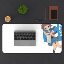 Charger l&#39;image dans la galerie, Yuki Mouse Pad (Desk Mat) With Laptop
