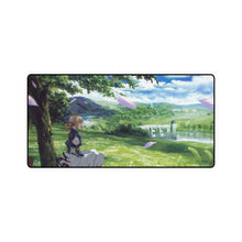 Charger l&#39;image dans la galerie, Tapis de souris Violet Evergarden (tapis de bureau)
