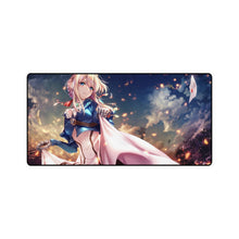 Cargar imagen en el visor de la galería, Alfombrilla de ratón (alfombrilla de escritorio) de Violet Evergarden
