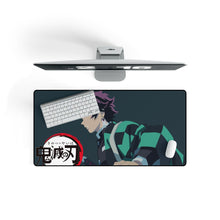 Cargar imagen en el visor de la galería, Tanjirou Kamado de Demon Slayer: Kimetsu no Yaiba para Dekstop Mouse Pad (Alfombrilla de escritorio)
