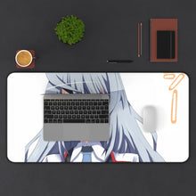 Charger l&#39;image dans la galerie, Infinite Stratos Laura Bodewig Mouse Pad (Desk Mat) With Laptop
