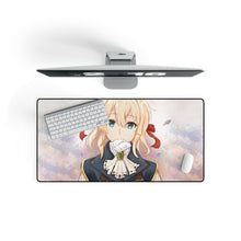 Charger l&#39;image dans la galerie, Tapis de souris Violet Evergarden (tapis de bureau)
