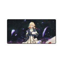 Cargar imagen en el visor de la galería, Alfombrilla de ratón (alfombrilla de escritorio) de Violet Evergarden
