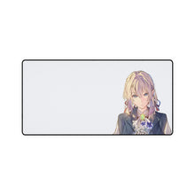 Cargar imagen en el visor de la galería, Alfombrilla de ratón (alfombrilla de escritorio) de Violet Evergarden
