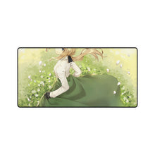 Cargar imagen en el visor de la galería, Alfombrilla de ratón (alfombrilla de escritorio) de Violet Evergarden
