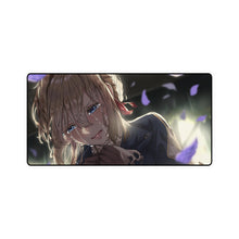 Charger l&#39;image dans la galerie, Tapis de souris Violet Evergarden (tapis de bureau)
