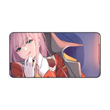 Charger l&#39;image dans la galerie, Zero Two Mouse Pad (Desk Mat)
